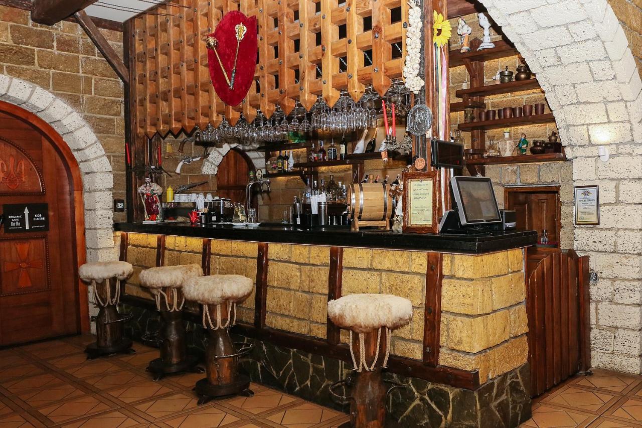 Hotel Fortetsya Hetmana Hatne Dış mekan fotoğraf